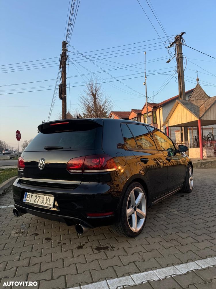 Volkswagen Golf 2.0 TDI DPF DSG GTD - 4