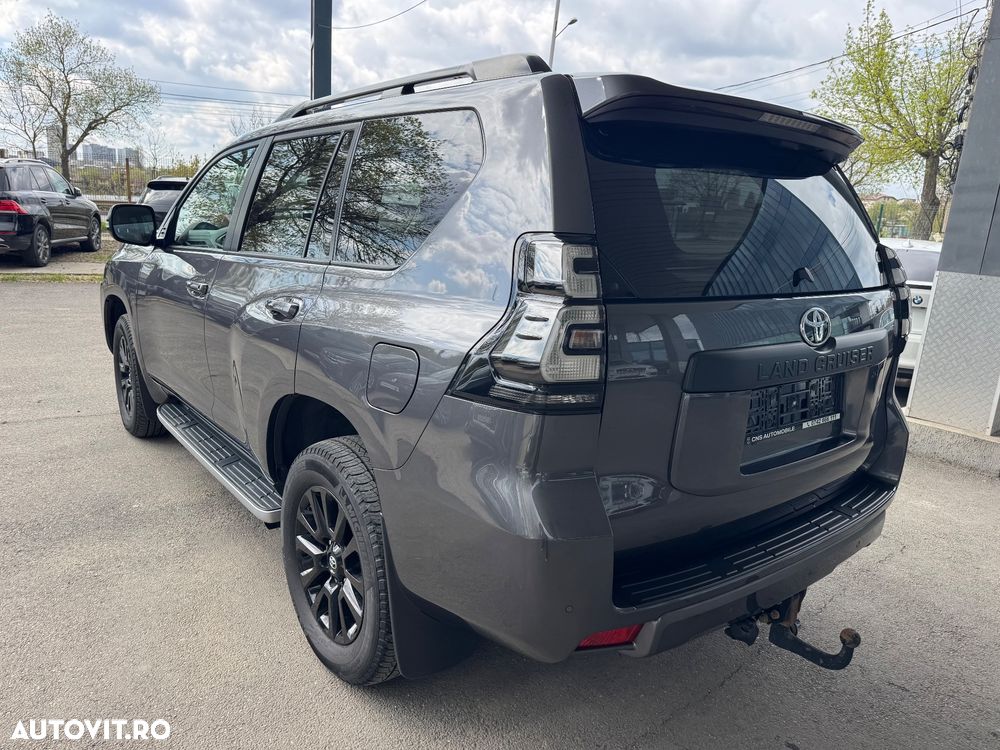 Toyota Land Cruiser - 5