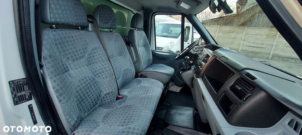 Ford Transit - 20