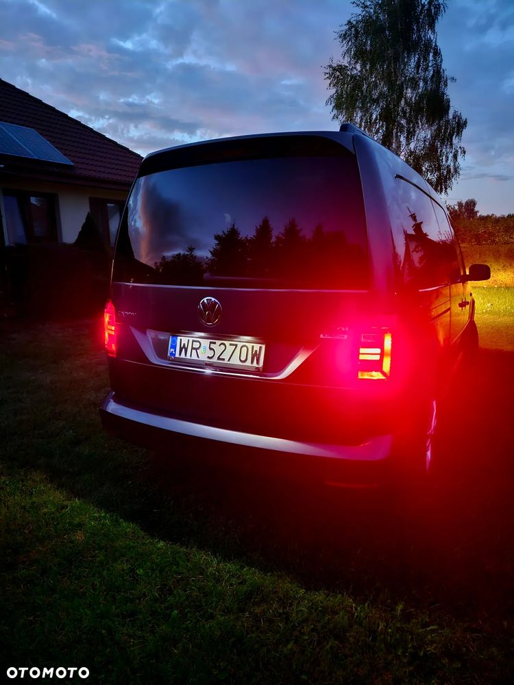 Volkswagen Caddy Maxi 2.0 TDI Comfortline DSG - 25