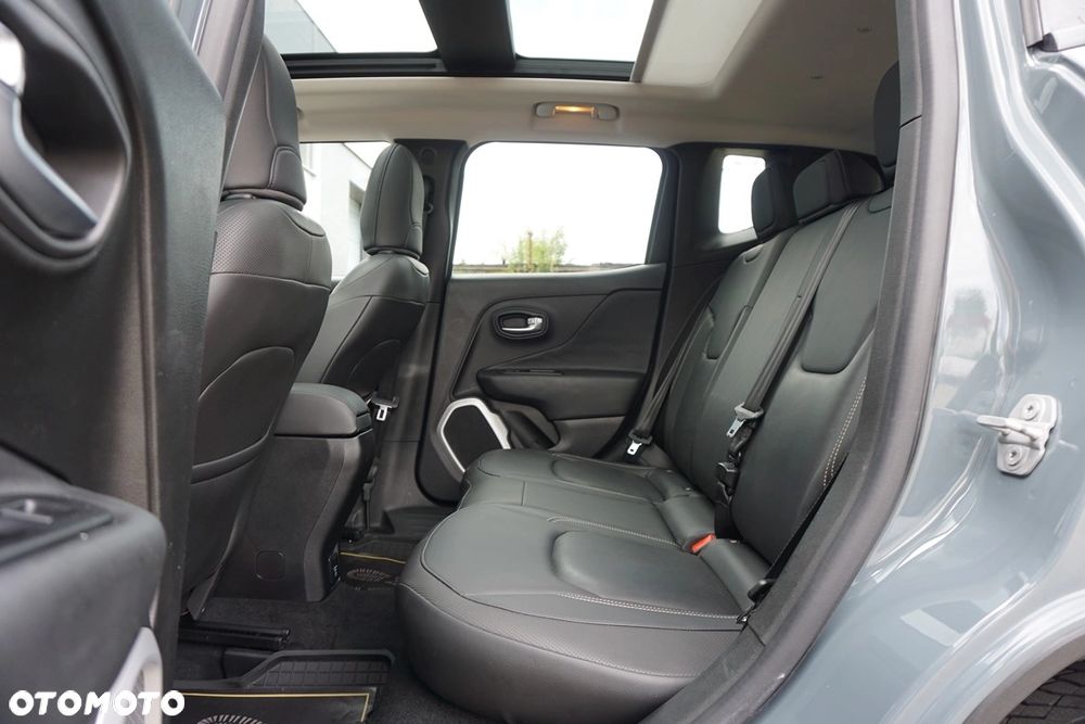 Jeep Renegade - 36