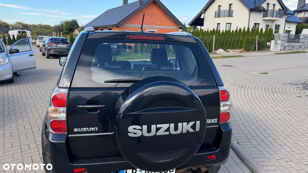 Suzuki Grand Vitara 1.6 Club - 12