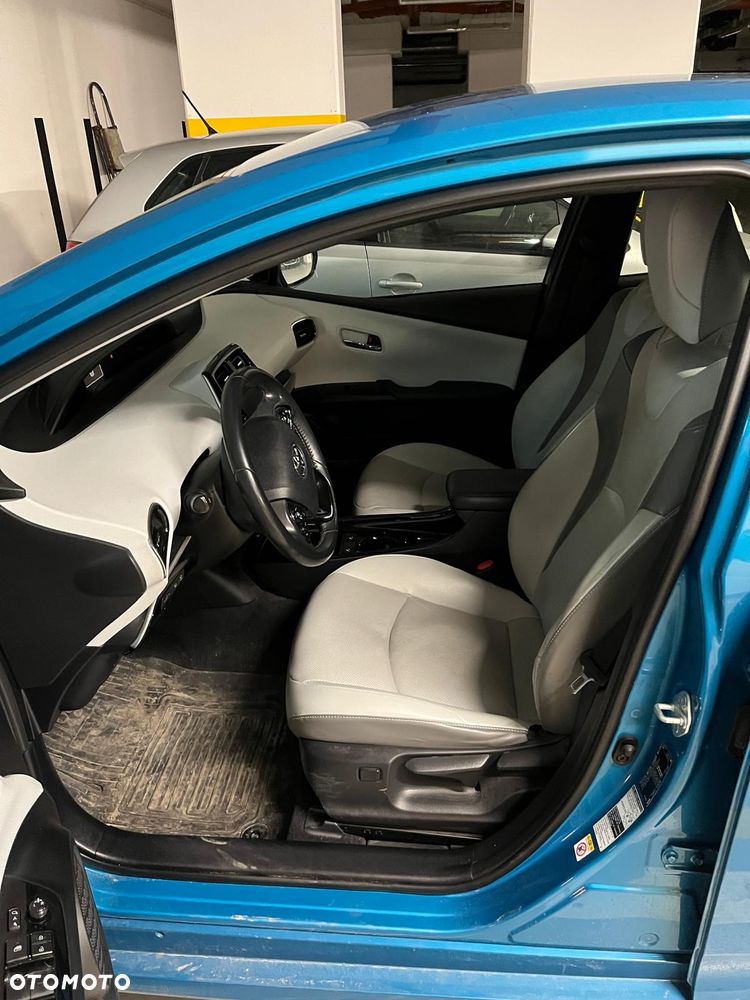 Toyota Prius 1.8 Hybrid Executive - 11