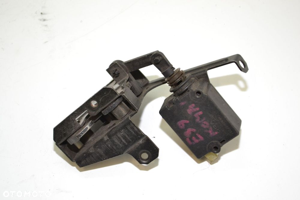 BMW E39 KOMBI ZAMEK KLAPY BAGAŻNIKA 8384069 - 3