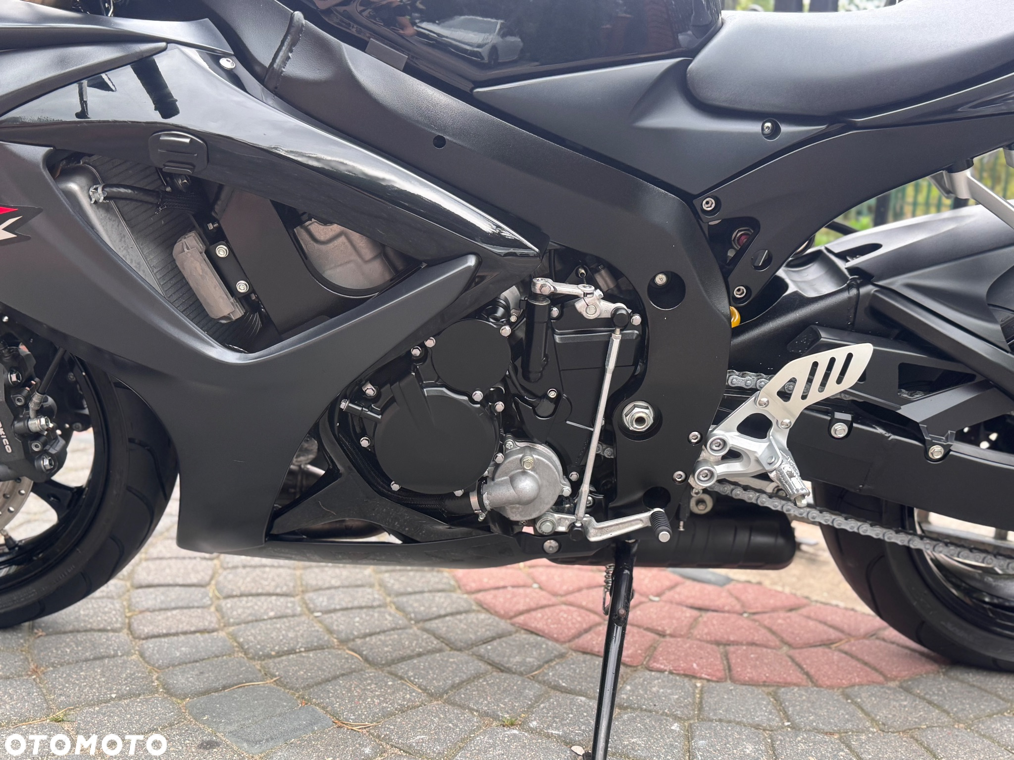 Suzuki GSX-R - 16