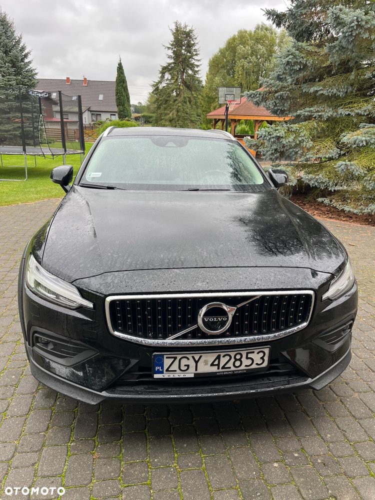 Volvo V60 Cross Country Pro D4 AWD - 1