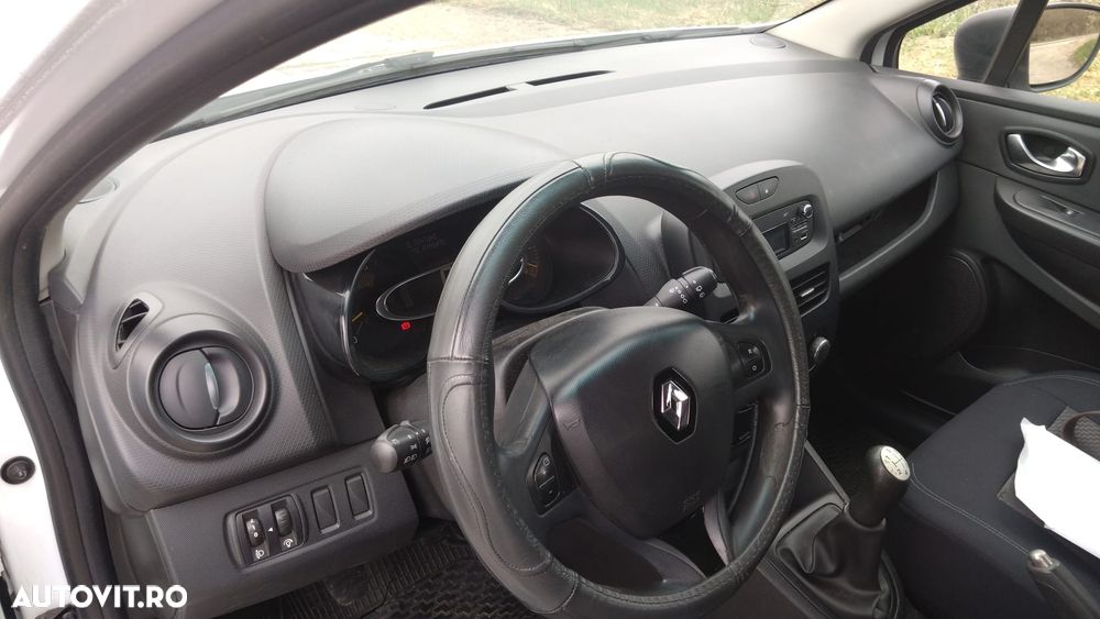 Renault Clio 1.5 dCi 75 Expression - 6