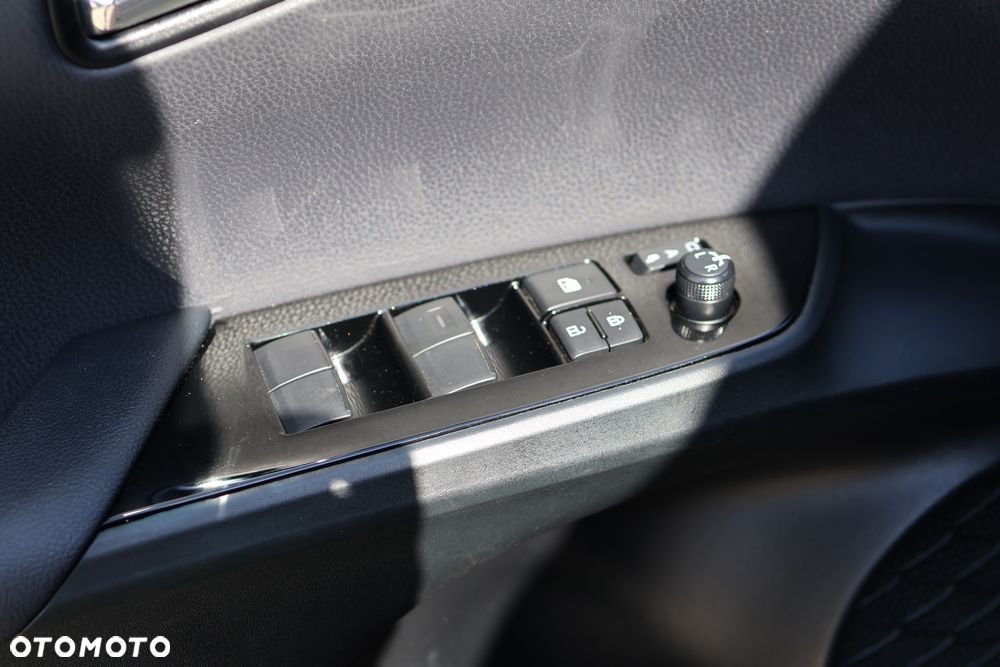 Toyota Prius Hybrid - 6