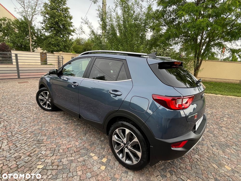 Kia Stonic 1.4 L - 14