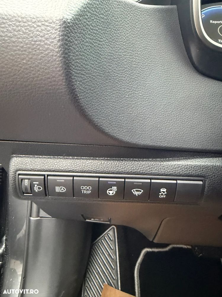 Toyota Corolla 1.8 HEV Dynamic - 13