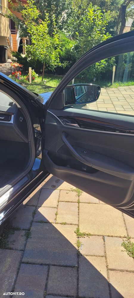 BMW Seria 5 520d AT MHEV - 11