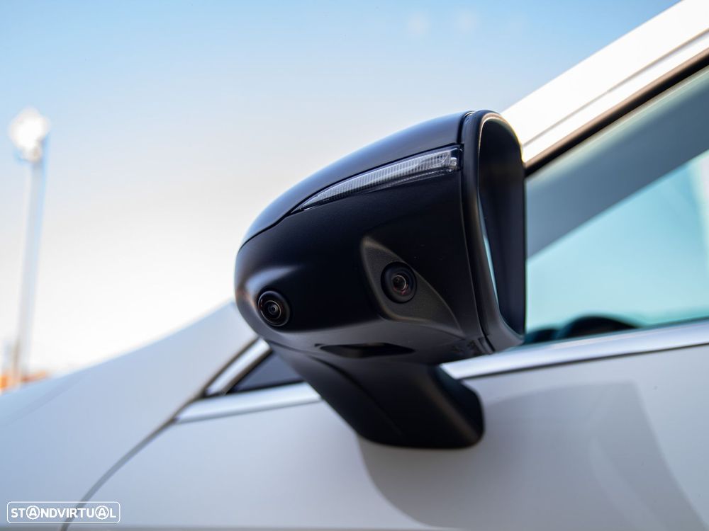 Mercedes-Benz CLA 250+ EQ - 17