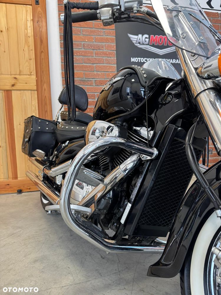 Suzuki VL 800 Volusia - Boulevard C50 - 11