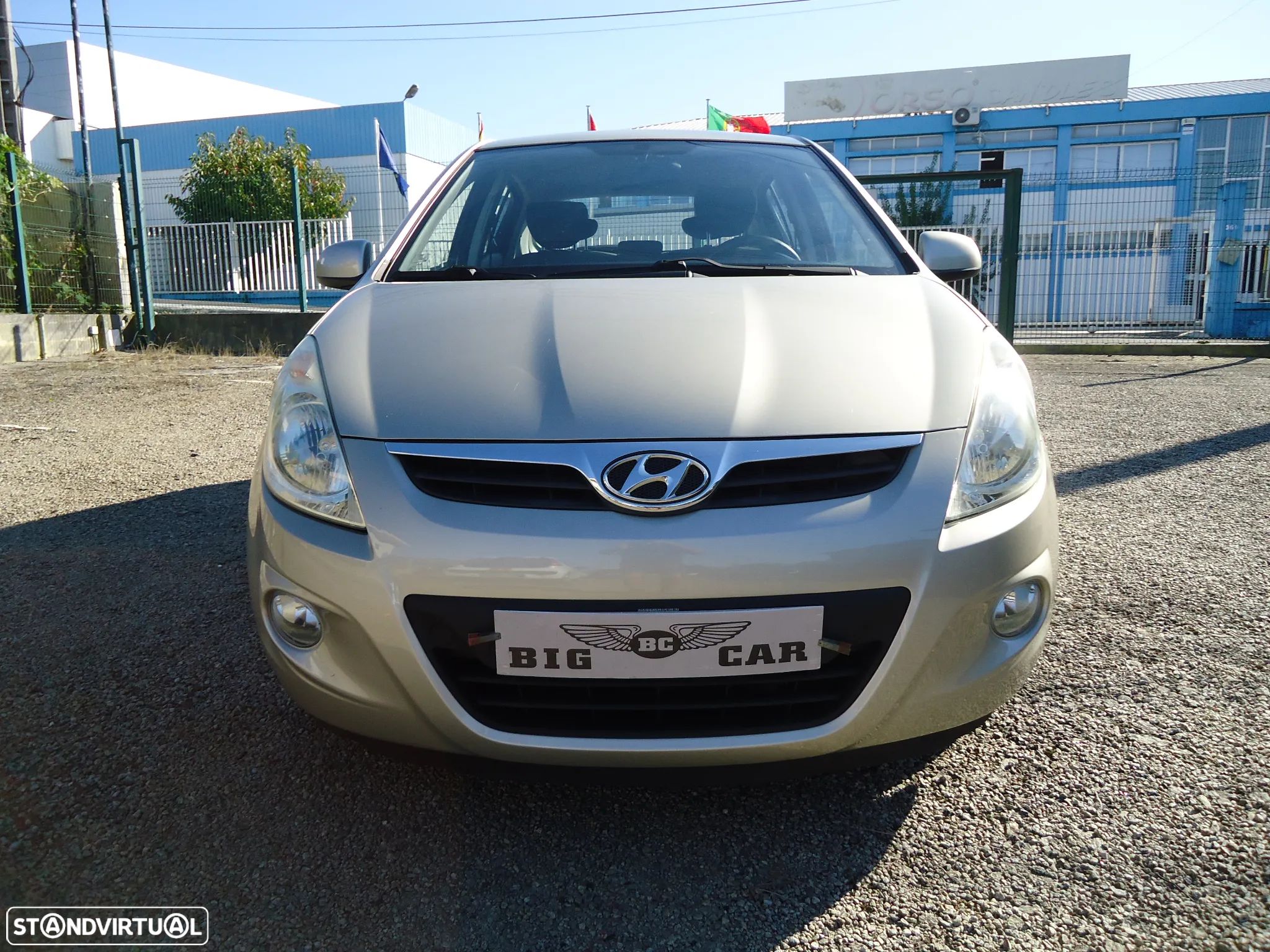 Hyundai i20 1.4 CRDI Comfort ESP - 1
