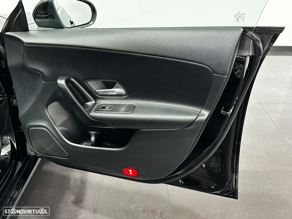 Mercedes-Benz CLA 200 d Progressive Aut. - 42
