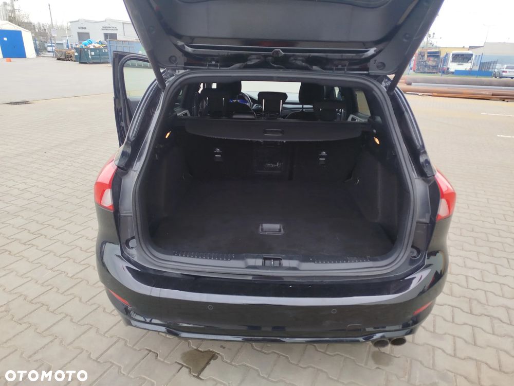 Ford Focus 1.5 EcoBoost ST-Line - 11