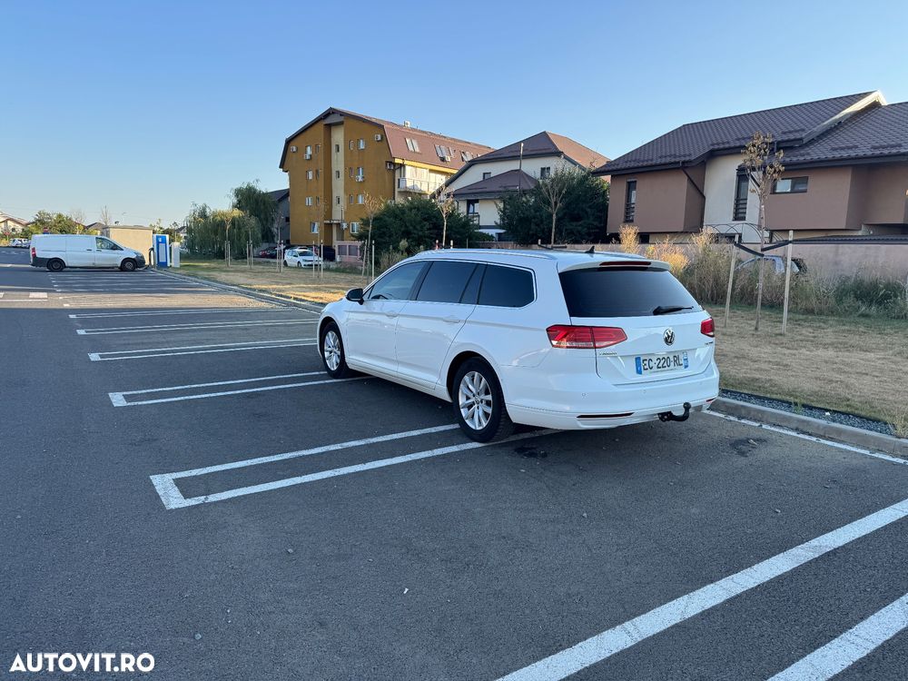 Volkswagen Passat 1.6 TDI SCR DSG - 7