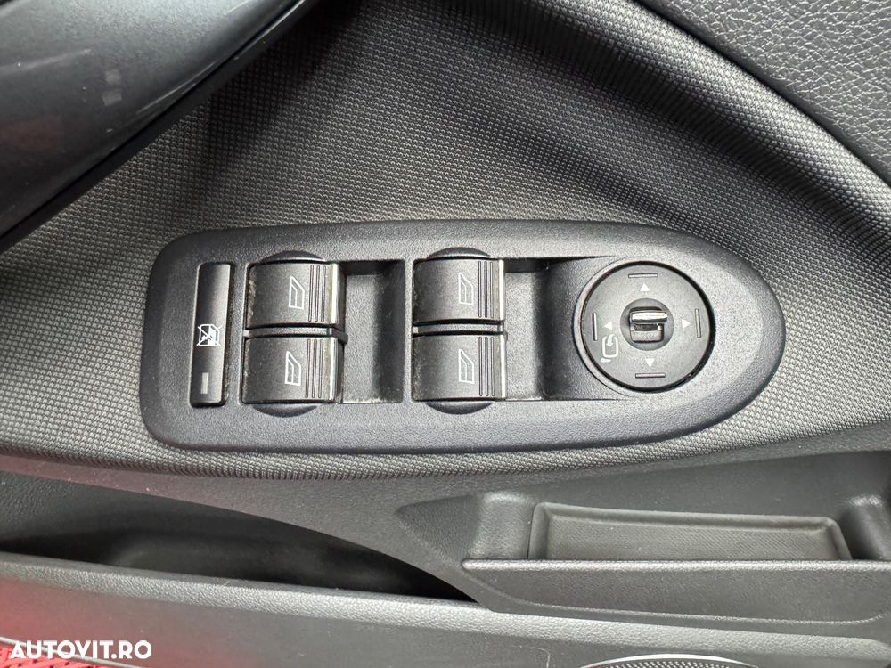 Ford Kuga - 15