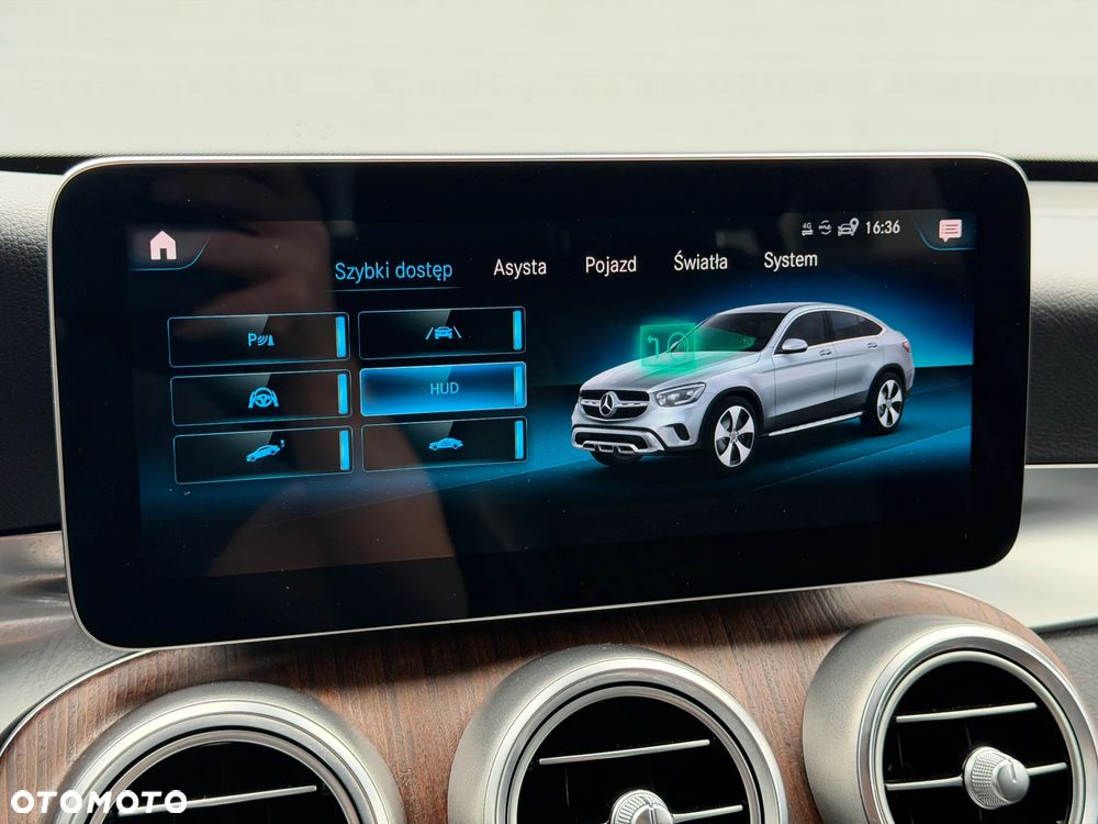 Mercedes-Benz GLC 300 4Matic 9G-TRONIC AMG Line - 35