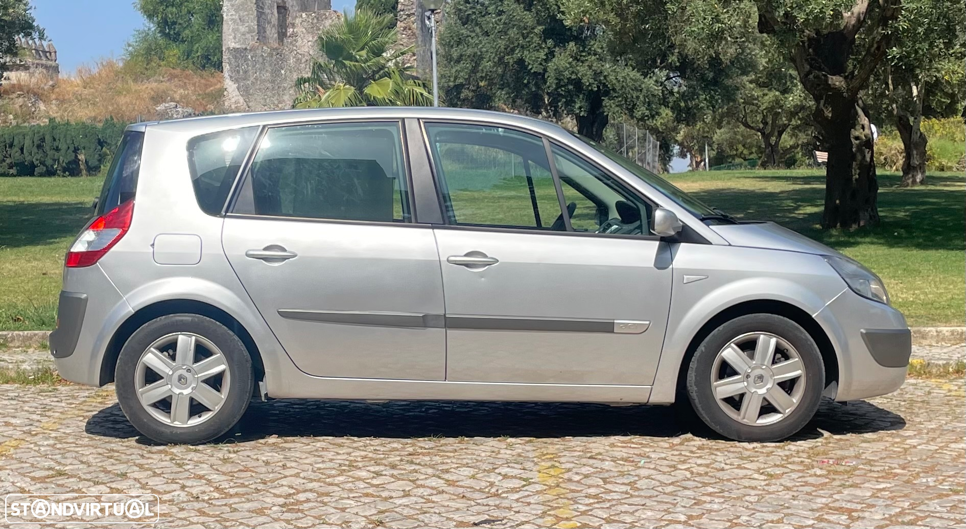 Renault Scénic 1.5 dCi Privilège Luxe - 6