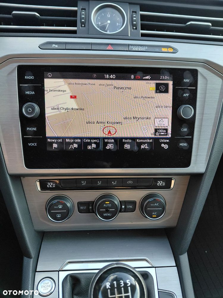 Volkswagen Passat 1.4 TSI BMT Trendline - 32