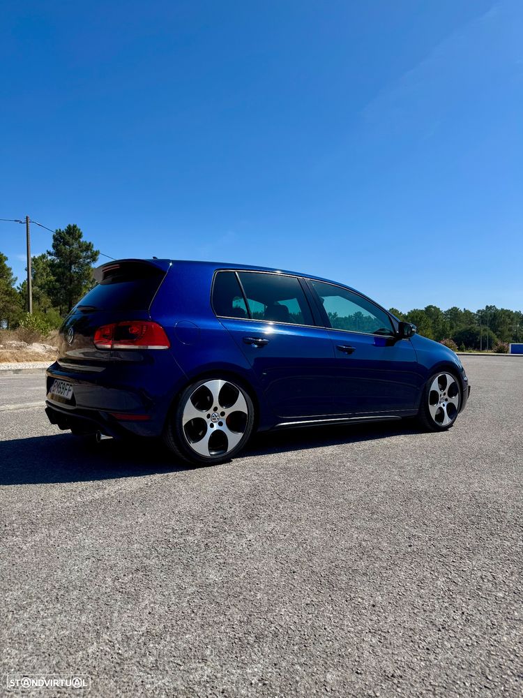 Volkswagen Golf 2.0 TSi GTI DSG — fotografia 3