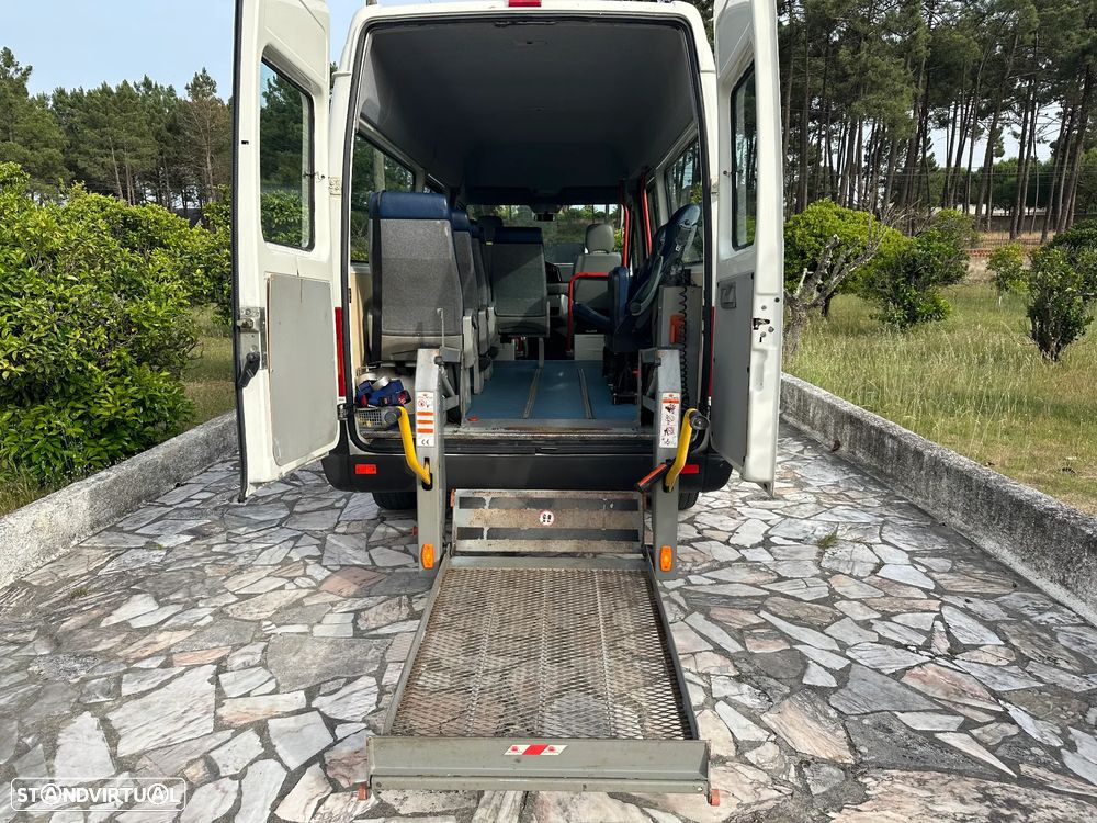 VW LT 35 2.5 TDI 9L/CADEIRA DE RODAS COM PLATAFORMA ELEVATORIA - 25