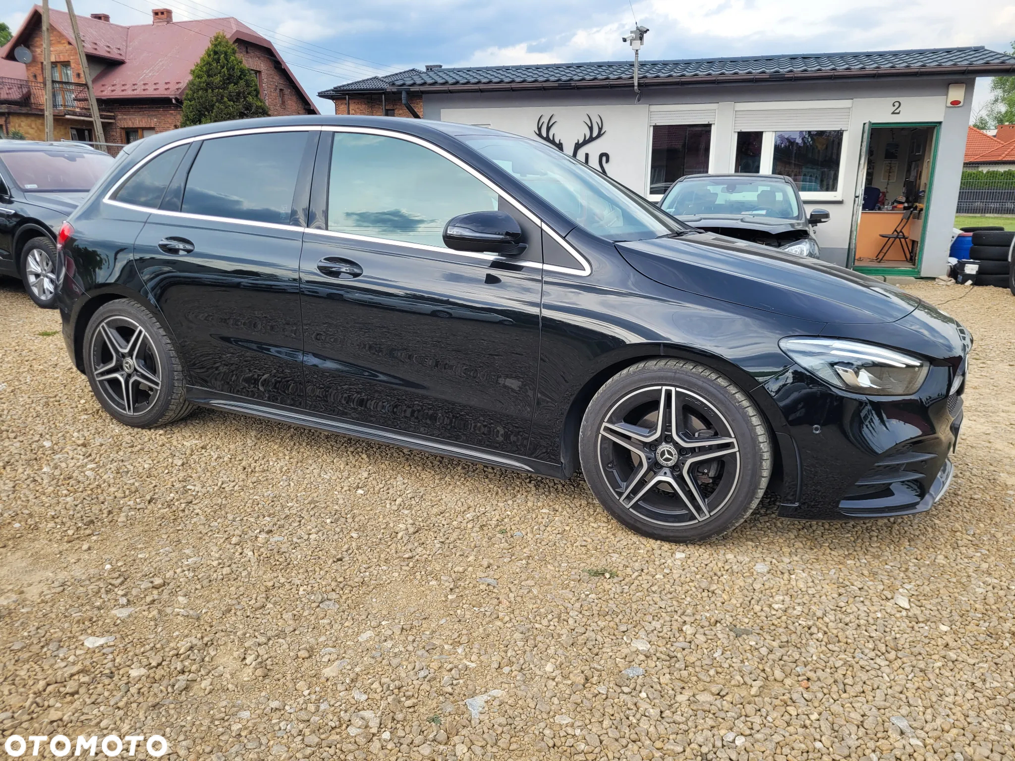 Mercedes-Benz Klasa B 180 d 7G-DCT AMG Line - 17