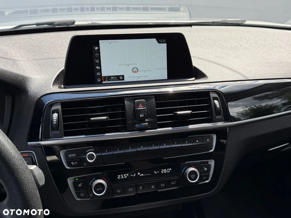 BMW Seria 1 118i Urban Line - 15