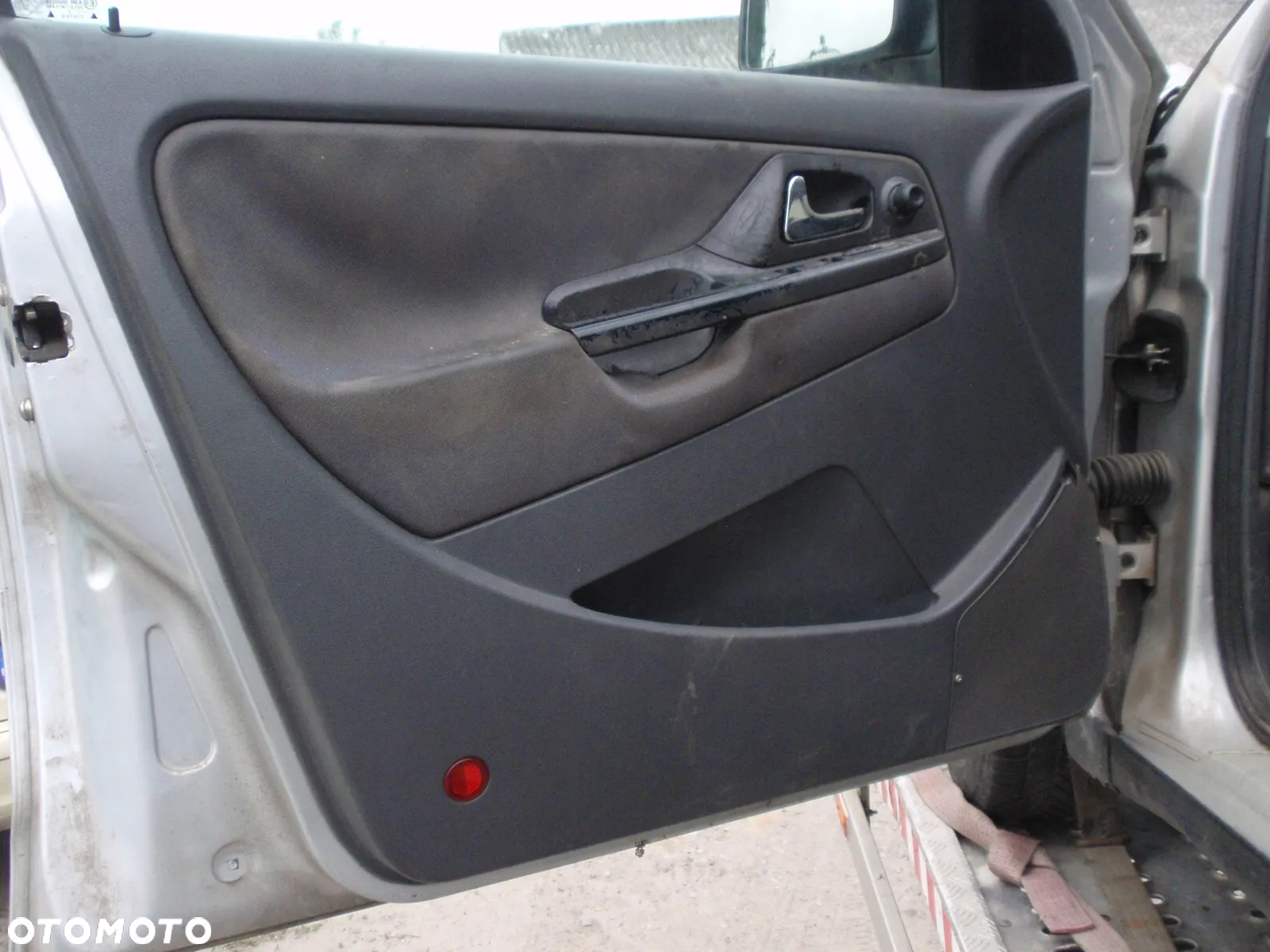 SEAT IBIZA II, 1.4MPI AKK, LAKIER LS7N AUTO CAŁE NA CZĘŚCI ROK 1999R. - 9