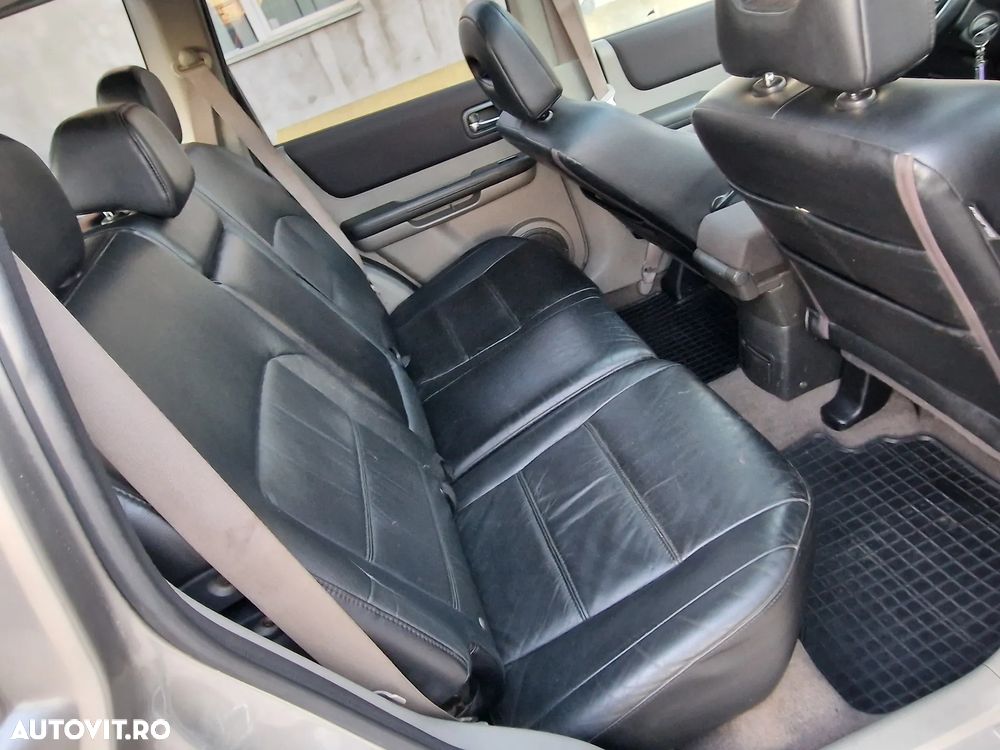 Nissan X-Trail 2.2 dCi 4x4 DPF Elegance - 13