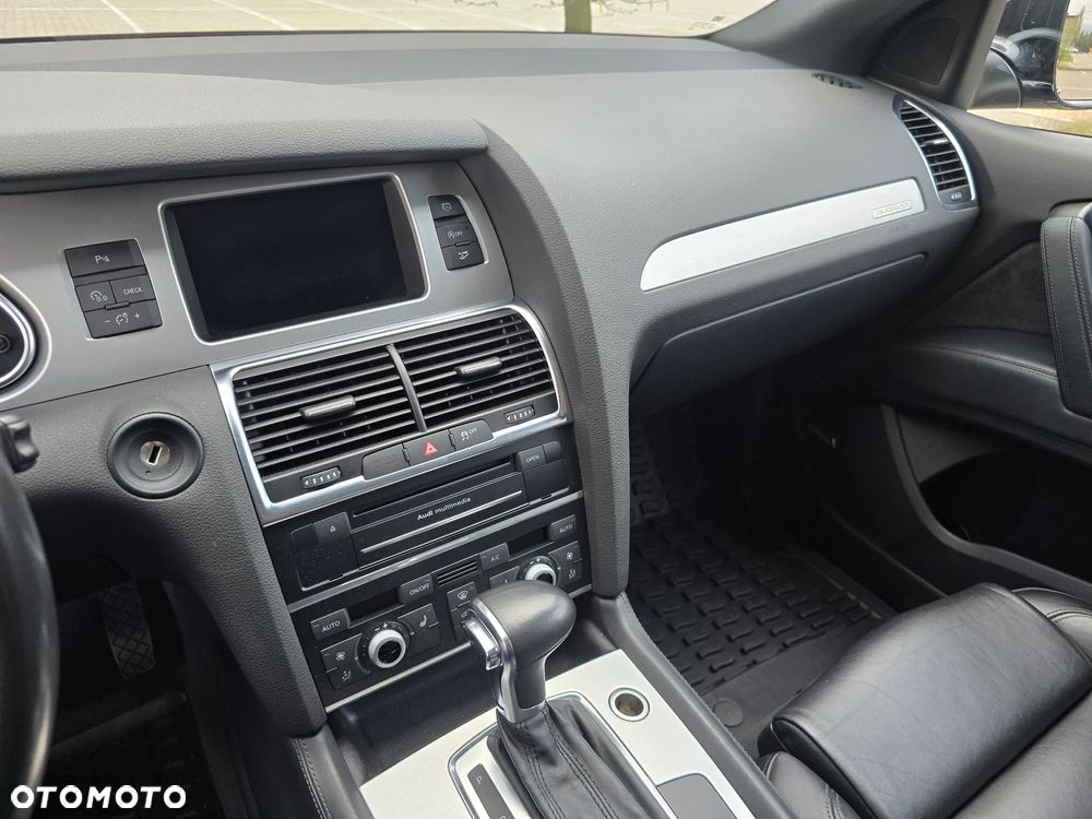 Audi Q7 3.0 TDI DPF Quattro Tiptronic - 13