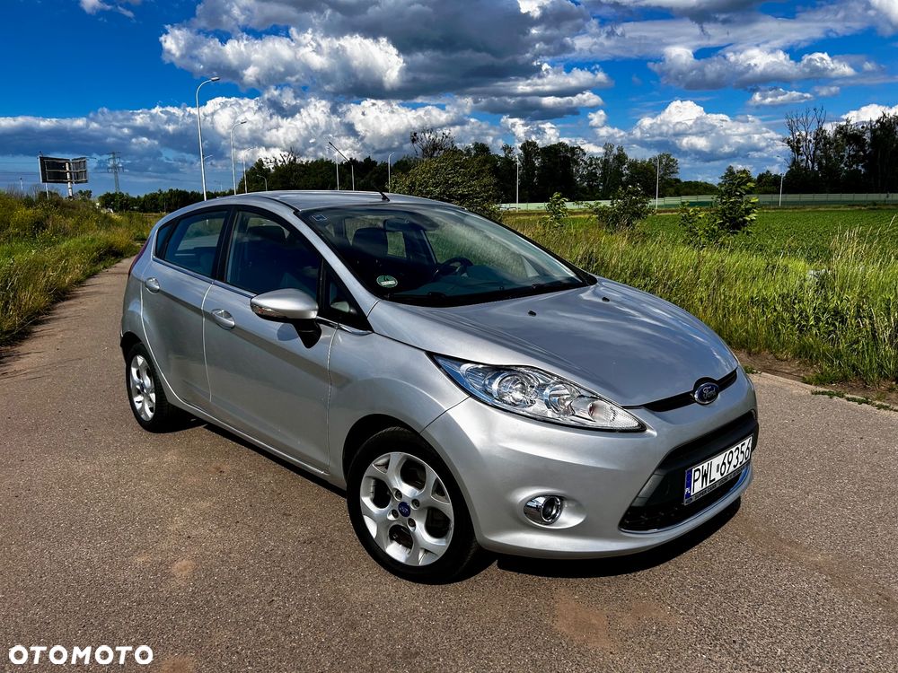 Ford Fiesta 1.4 Autom Titanium - 6