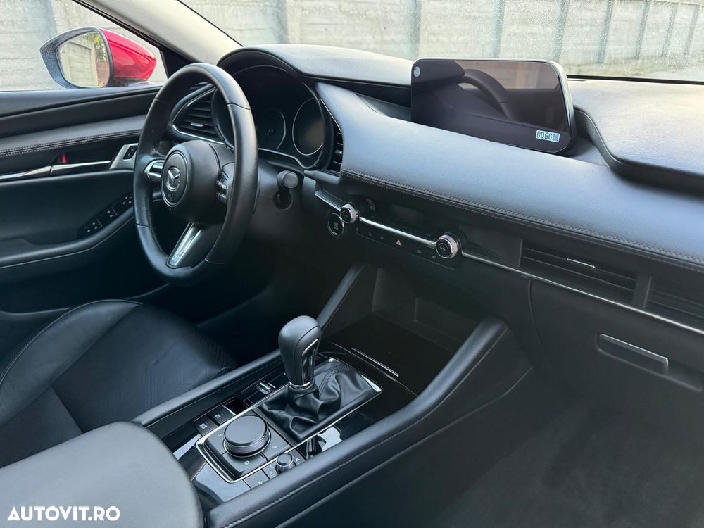 Mazda 3 - 10