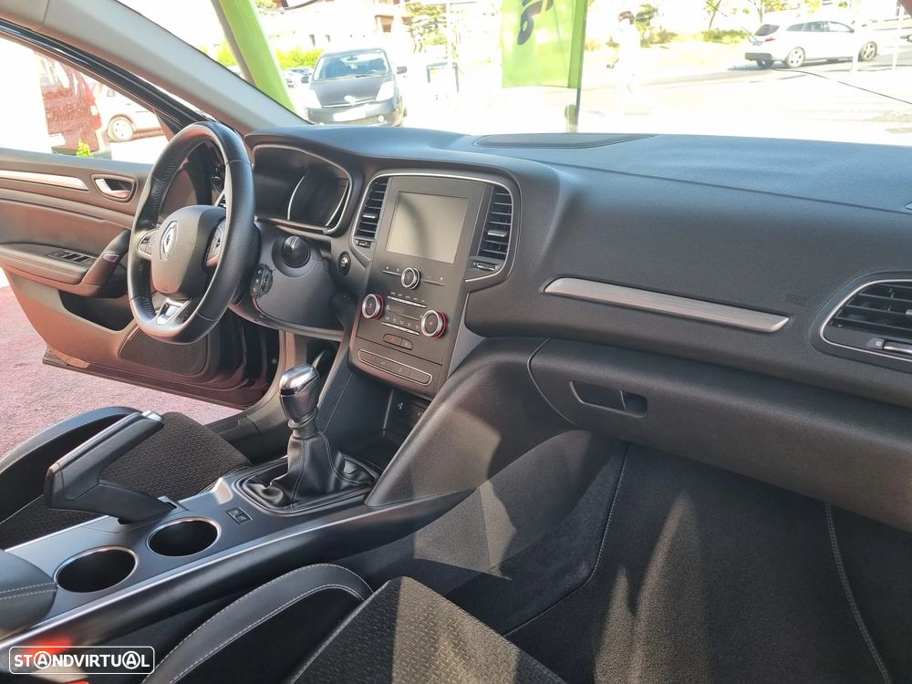Renault Mégane Sport Tourer 1.6 dCi Intens - 21