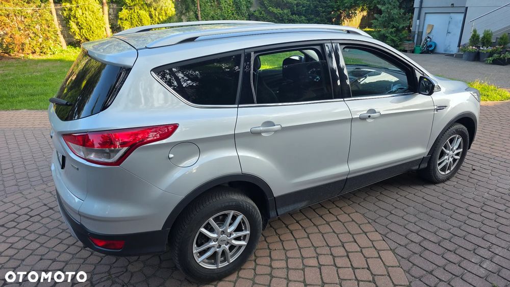 Ford Kuga 1.6 EcoBoost 4x4 Titanium - 19