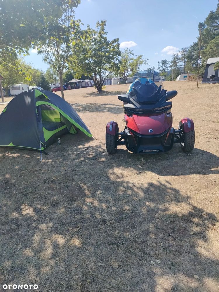 Can-Am Spyder - 21