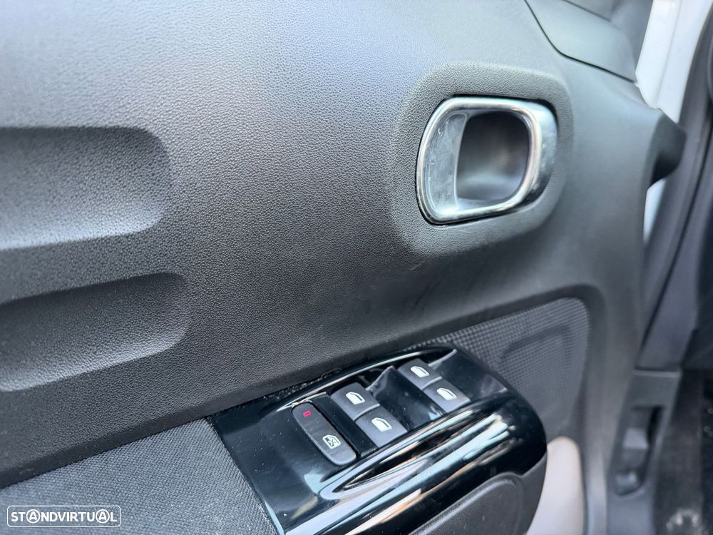 Citroën C3 1.2 PureTech Shine - 28