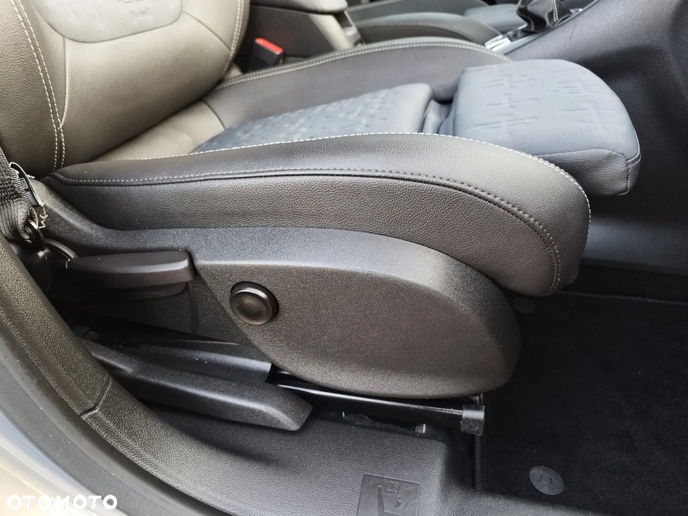 Opel Meriva 1.4 T Cosmo - 23