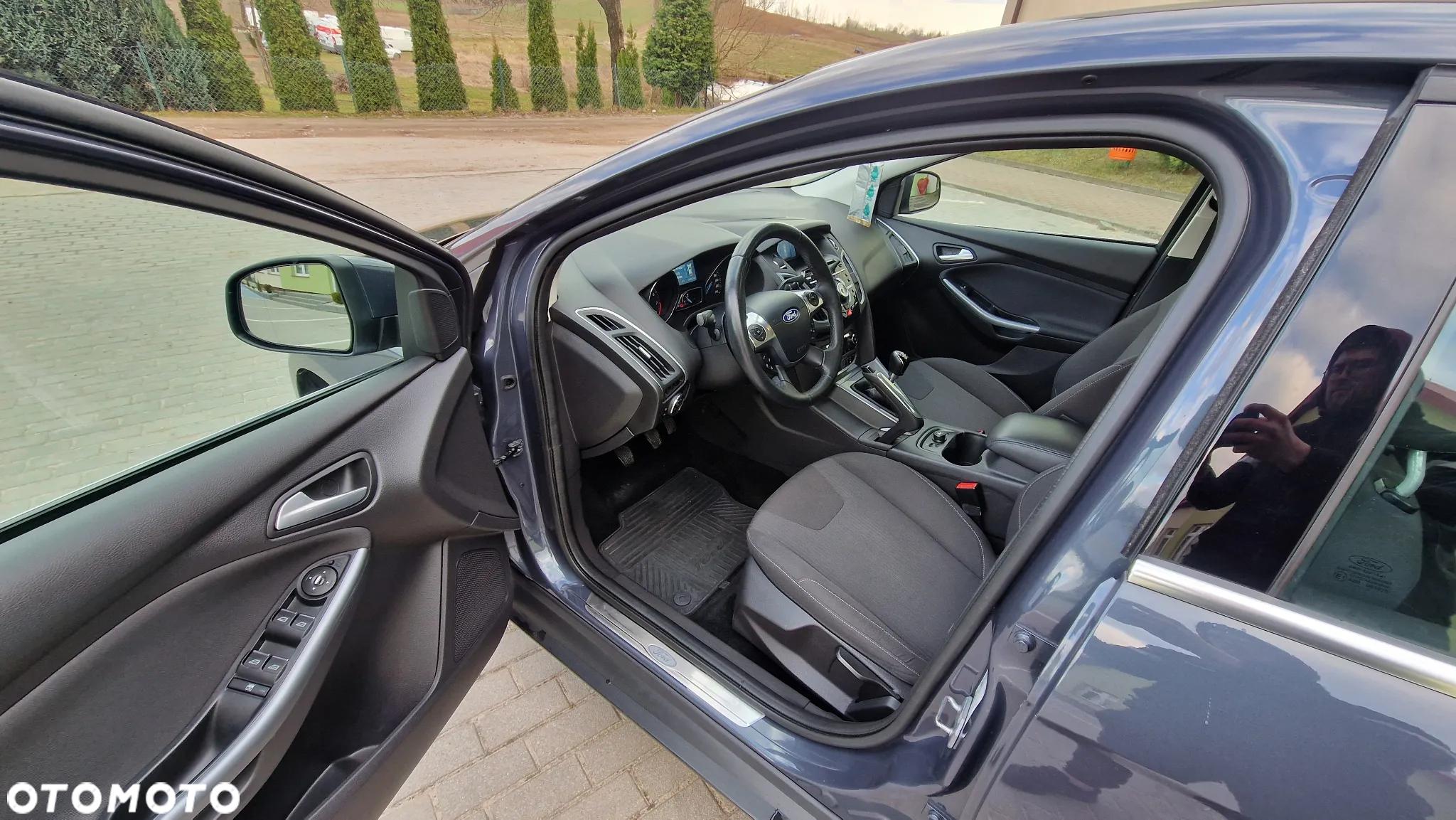Ford Focus Turnier 1.6 EcoBoost Start-Stopp-System SYNC Edition - 18