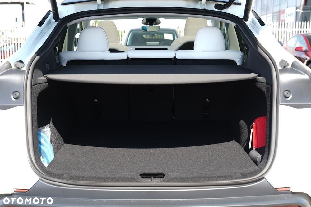 Tesla Model Y 79kWh Long Range RWD - 9