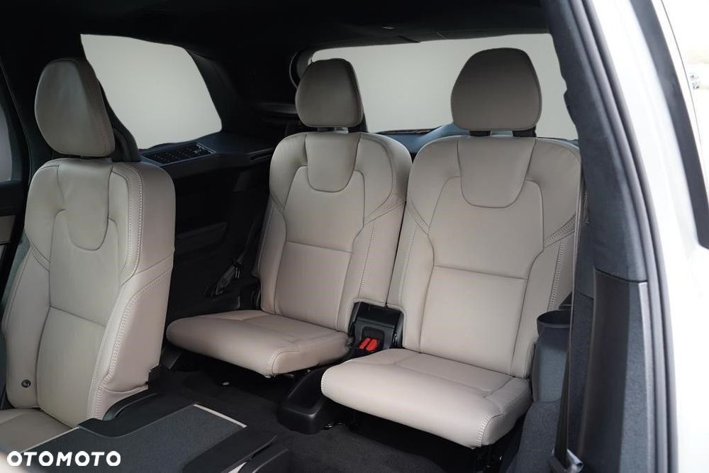 Volvo XC 90 B5 B AWD Ultra Bright 7os - 13