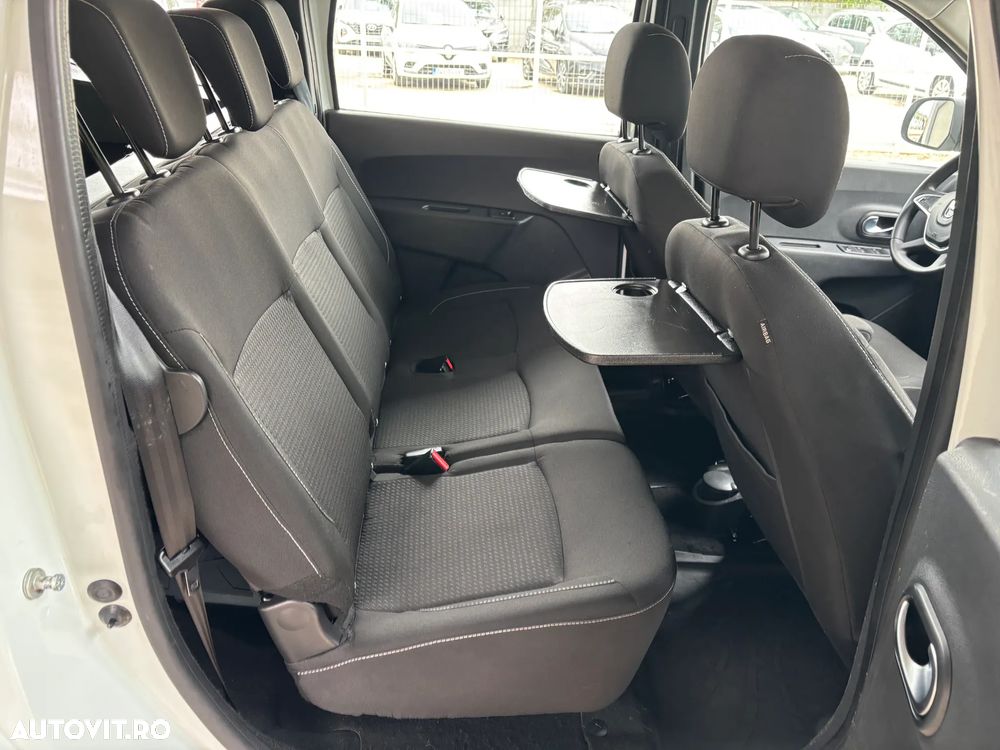 Dacia Lodgy 1.5 Blue dCi Laureate - 30