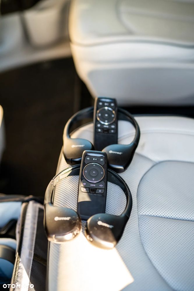 Chrysler Pacifica - 12