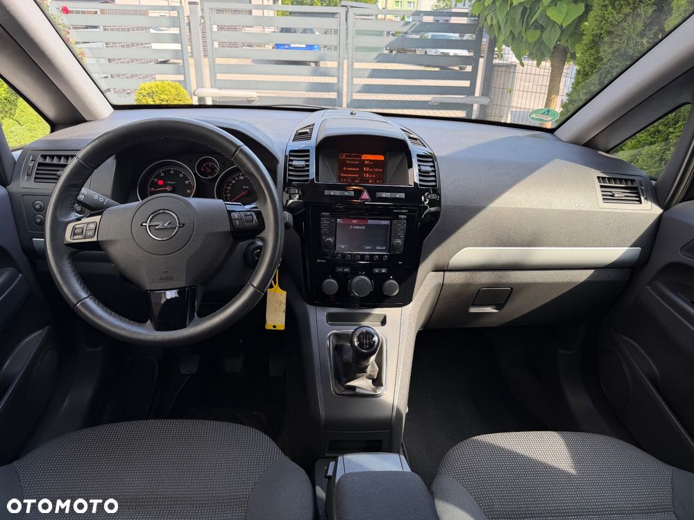 Opel Zafira 1.8 Cosmo EU5 - 8