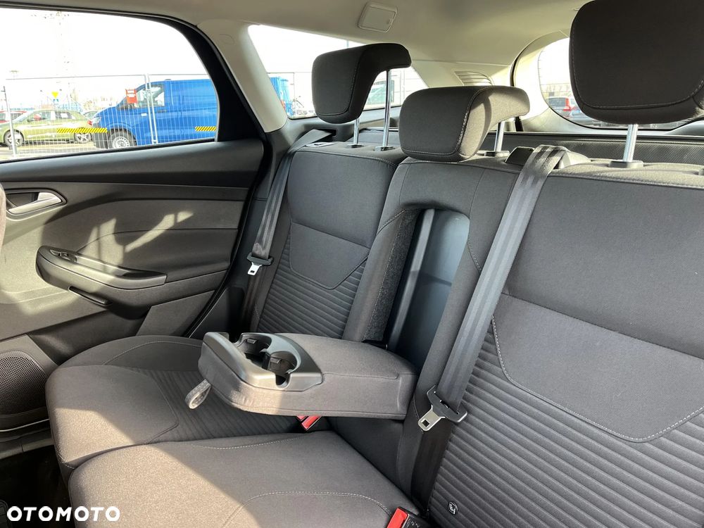 Ford Focus - 16