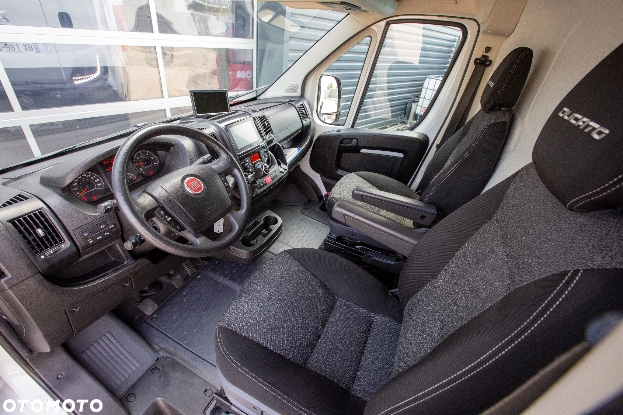 Fiat Ducato L2H1 2,3 *NISKI DACH* Professional - 8