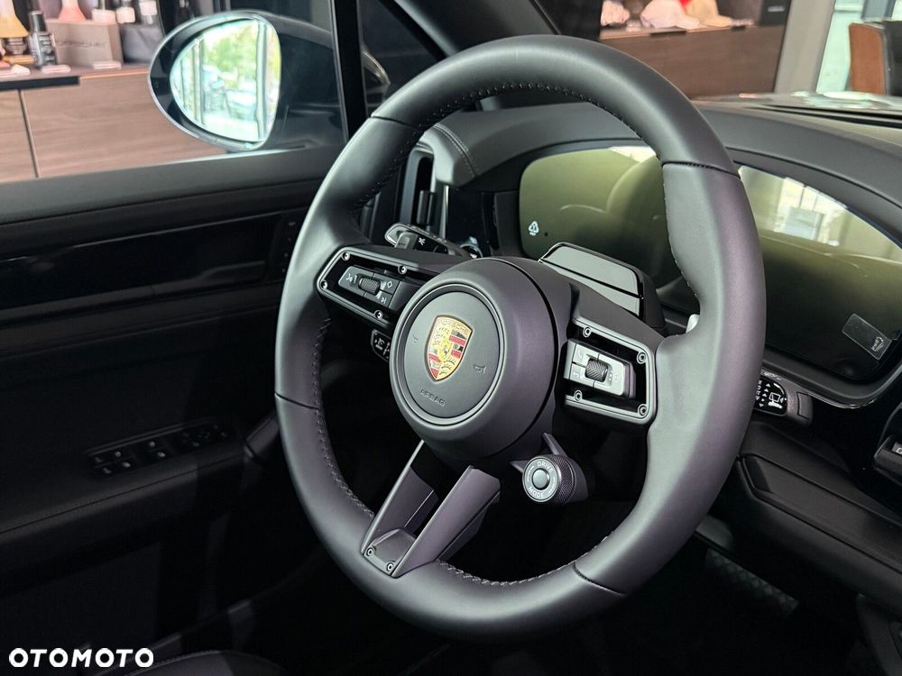 Porsche Cayenne - 26
