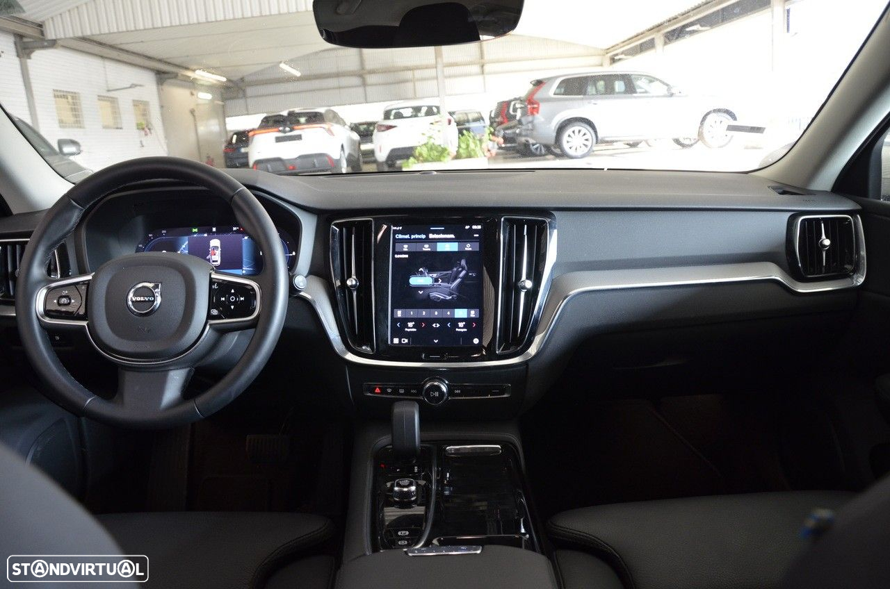 Volvo V60 2.0 T6 AWD TE Plus Dark - 11