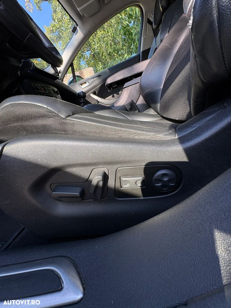 Citroën C5 2.0 HDI BVM6 H3+ Exclusive - 12